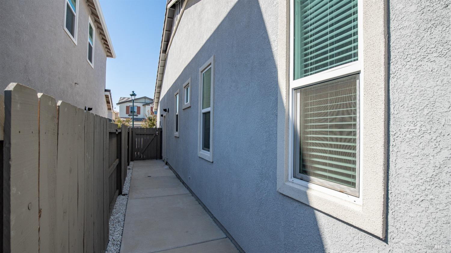 833 Cosmos Drive Vacaville CA 95687
