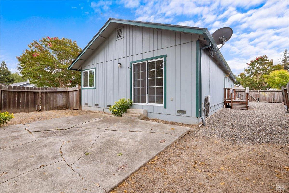 980 Stanislaus Way Santa Rosa CA 95401