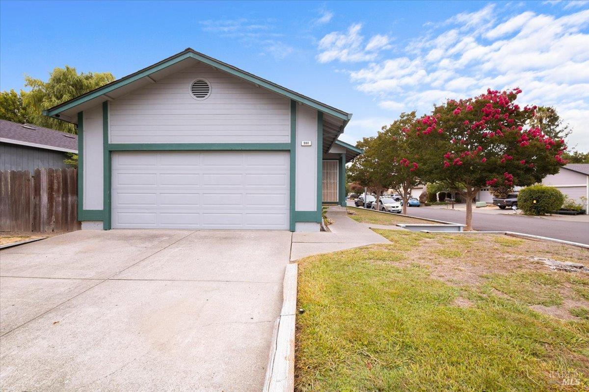 980 Stanislaus Way Santa Rosa CA 95401