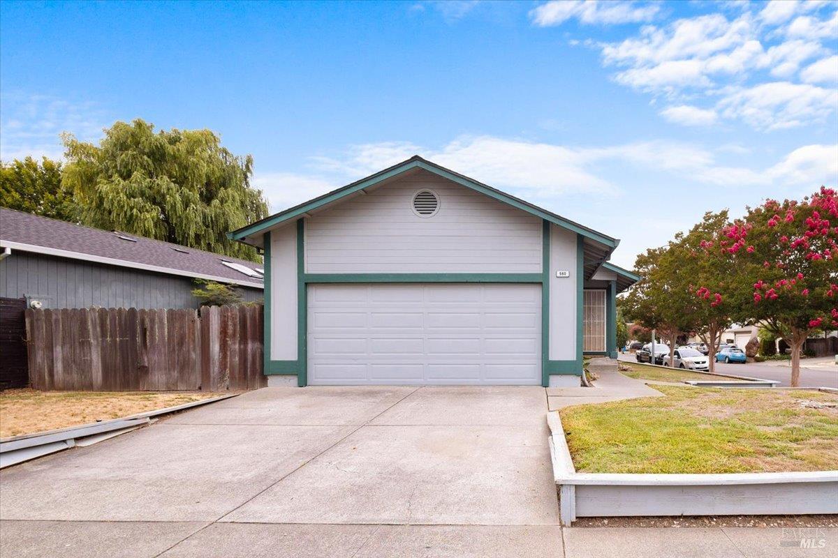 980 Stanislaus Way Santa Rosa CA 95401