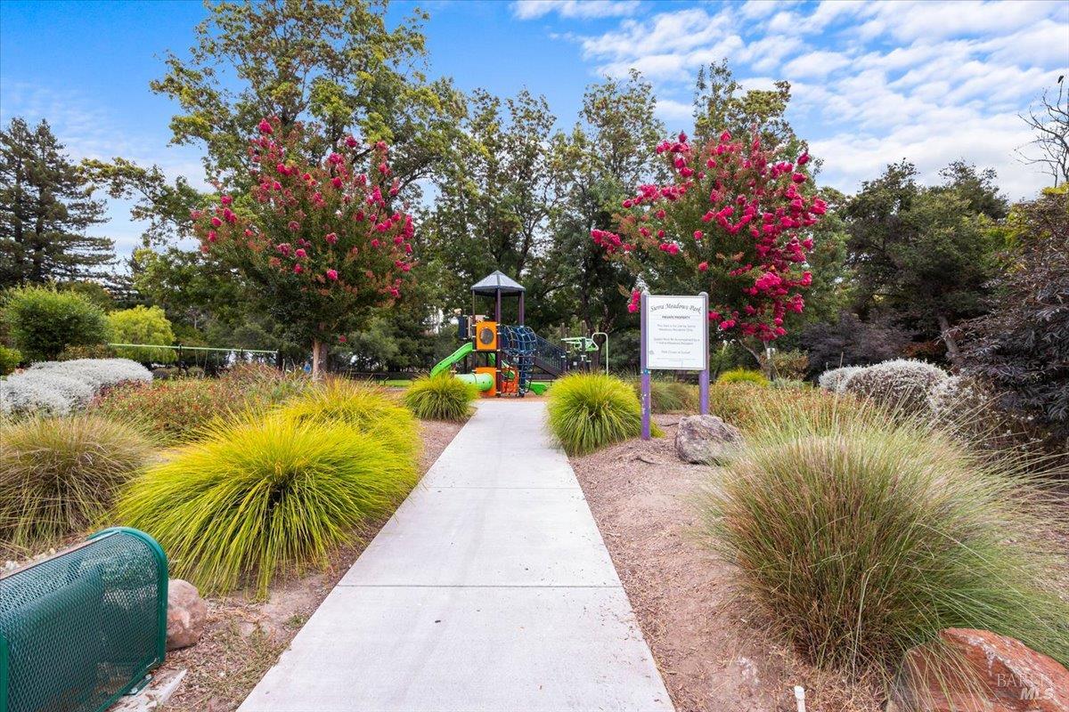980 Stanislaus Way Santa Rosa CA 95401