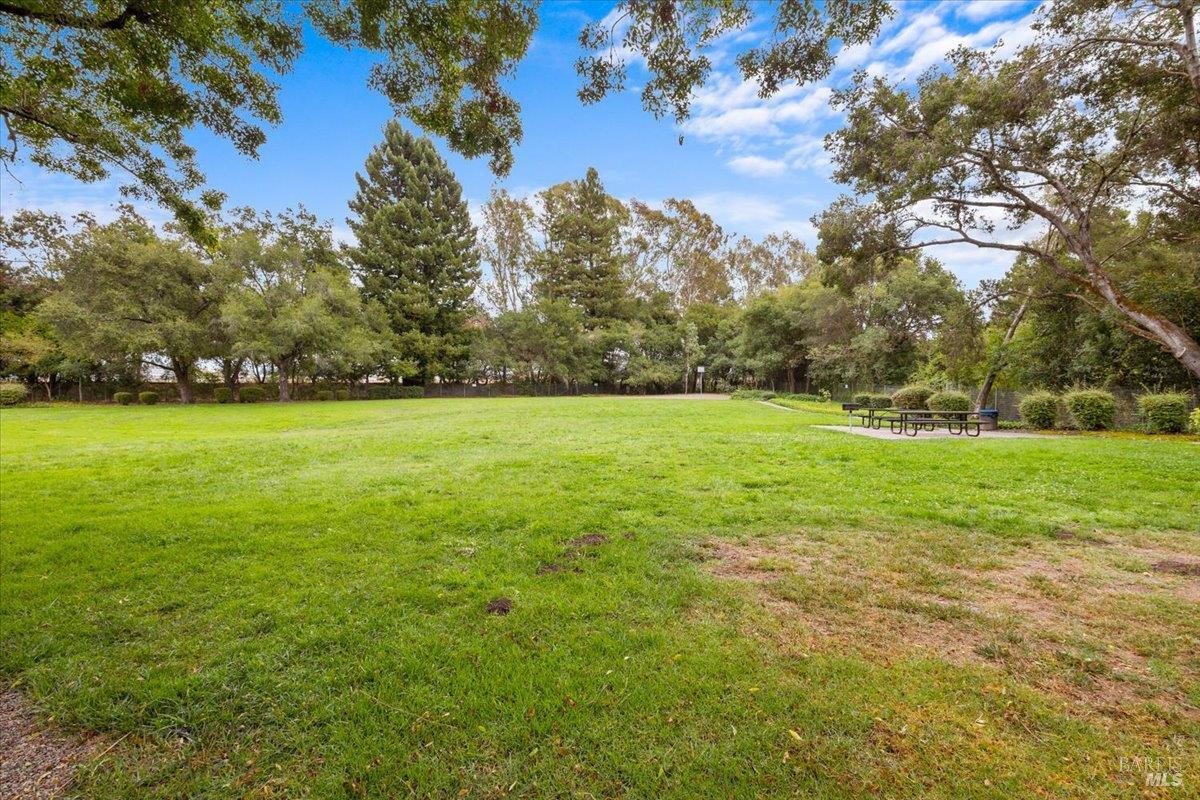 980 Stanislaus Way Santa Rosa CA 95401