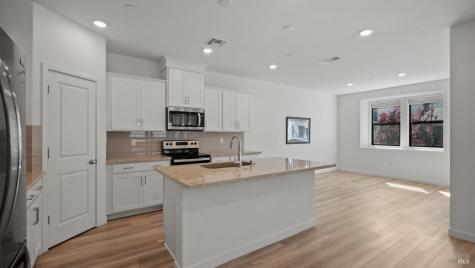 1586 Waterside Lane Rohnert Park CA 94928