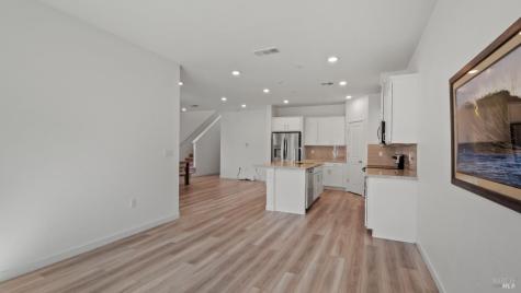 1586 Waterside Lane Rohnert Park CA 94928