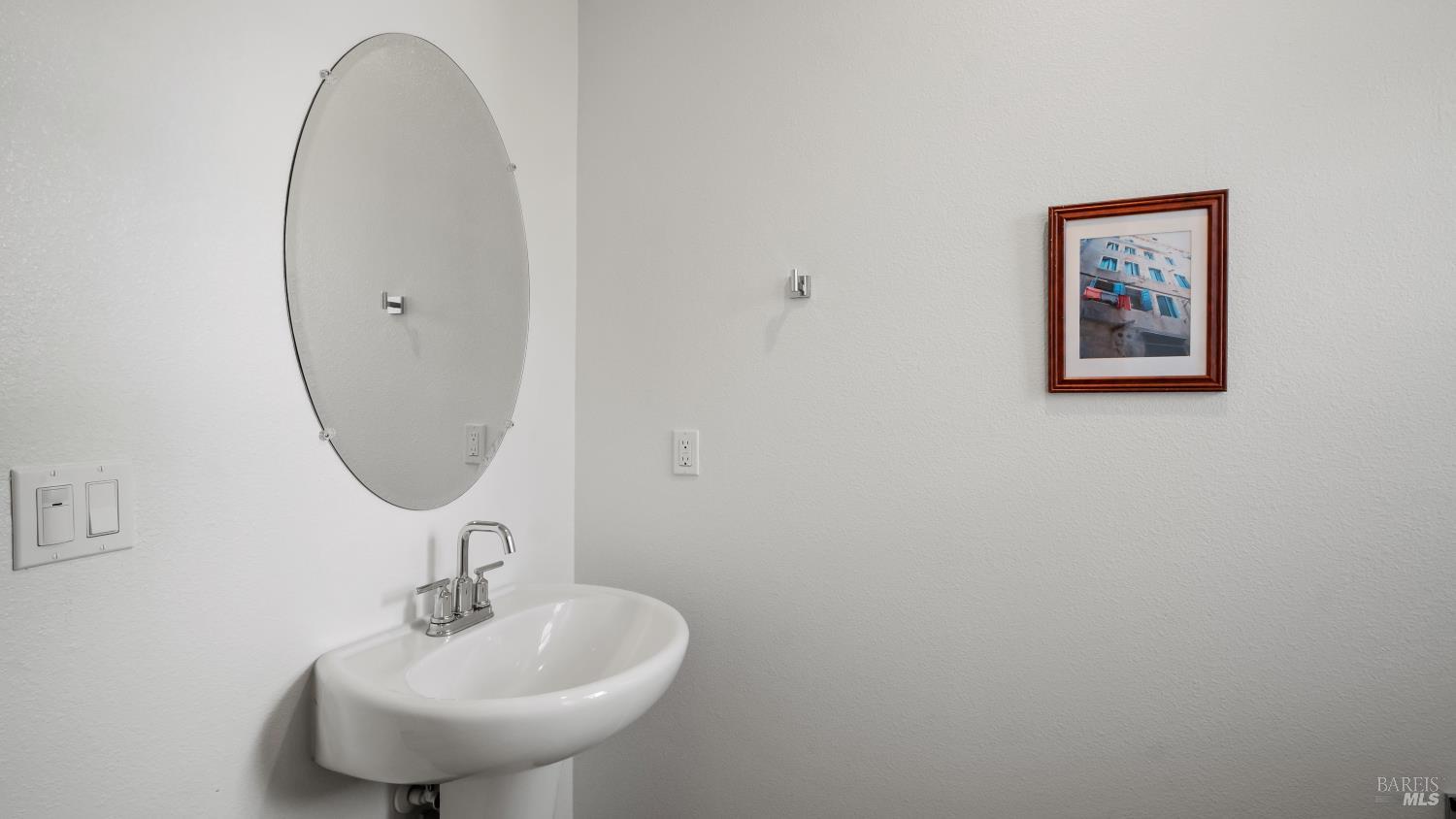 1586 Waterside Lane Rohnert Park CA 94928