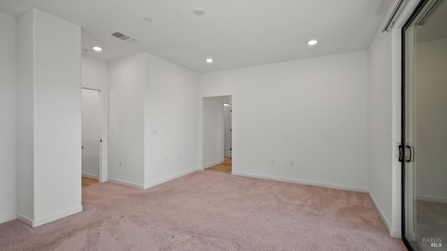 1586 Waterside Lane Rohnert Park CA 94928