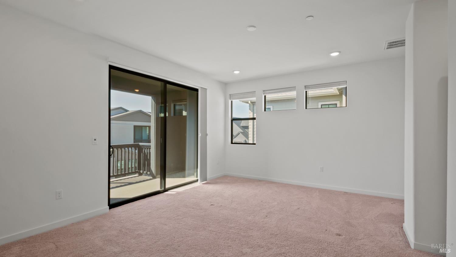 1586 Waterside Lane Rohnert Park CA 94928