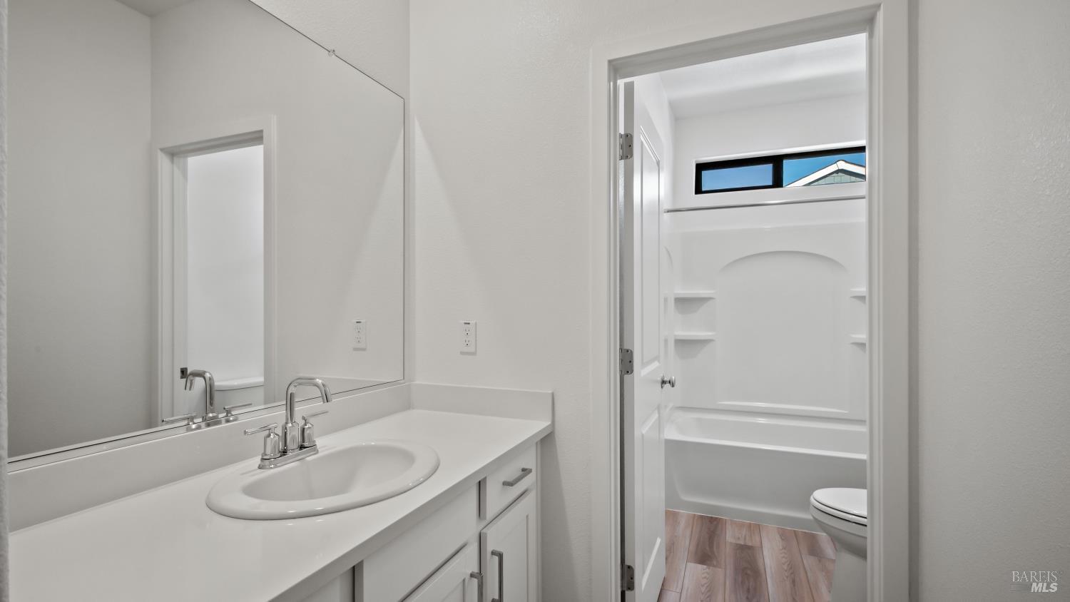 1586 Waterside Lane Rohnert Park CA 94928