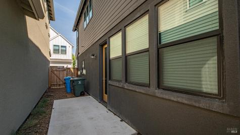 1586 Waterside Lane Rohnert Park CA 94928