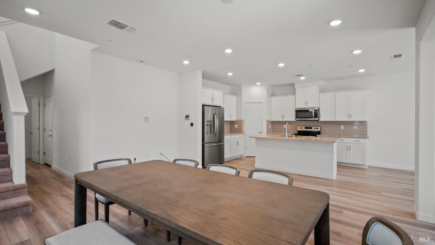 1586 Waterside Lane Rohnert Park CA 94928