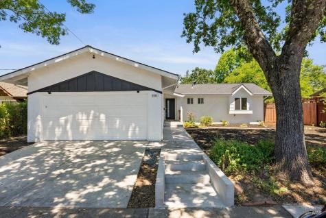 4541 Rinconada Drive Santa Rosa CA 95409