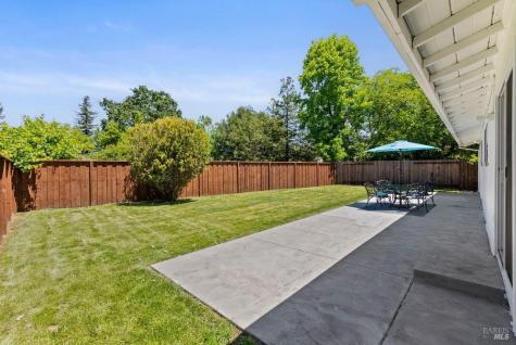 4541 Rinconada Drive Santa Rosa CA 95409