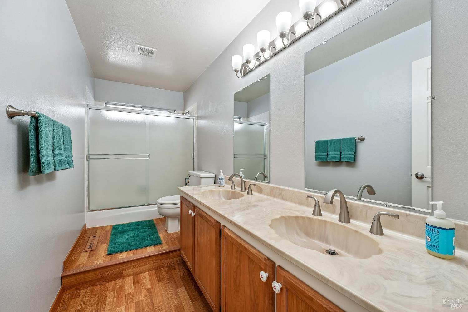 5346 Daniel Drive Rohnert Park CA 94928