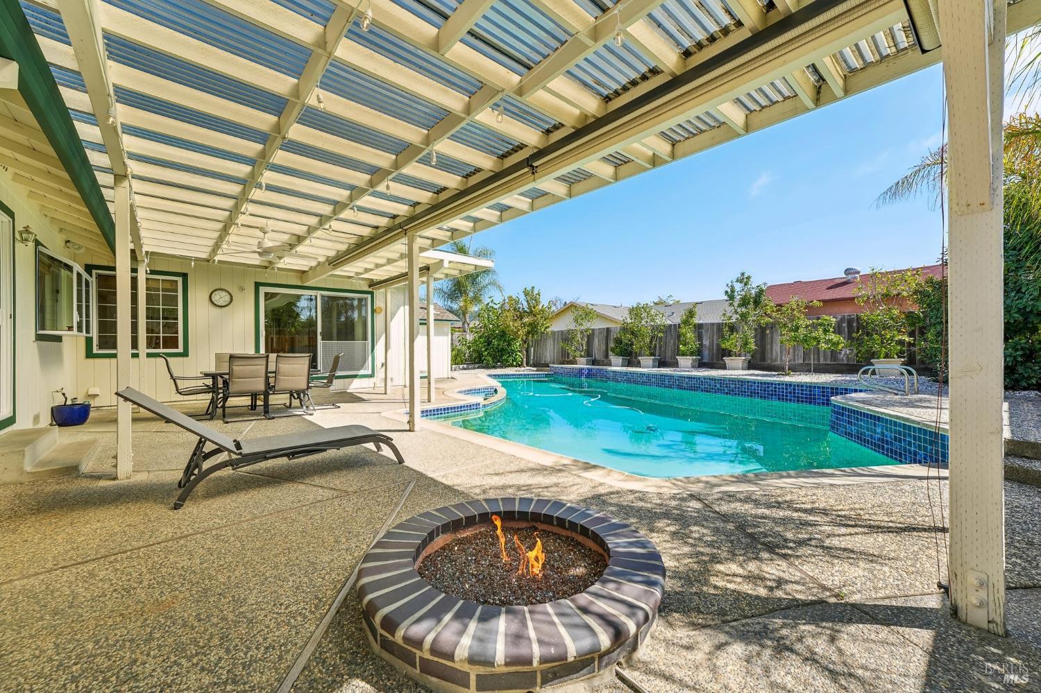 5346 Daniel Drive Rohnert Park CA 94928