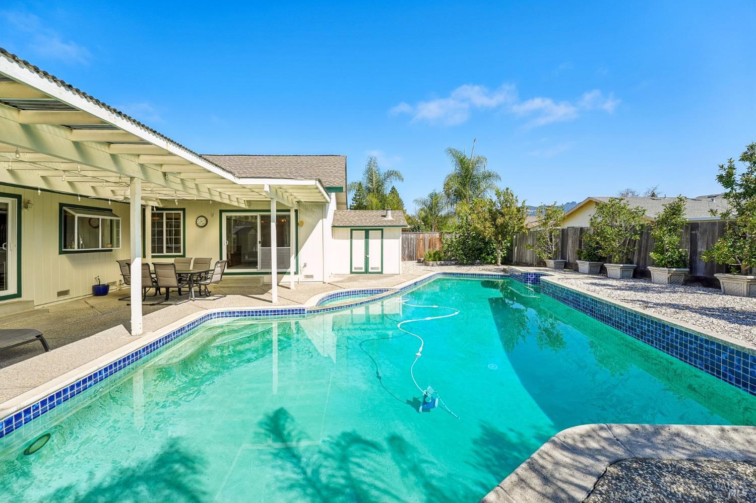 5346 Daniel Drive Rohnert Park CA 94928