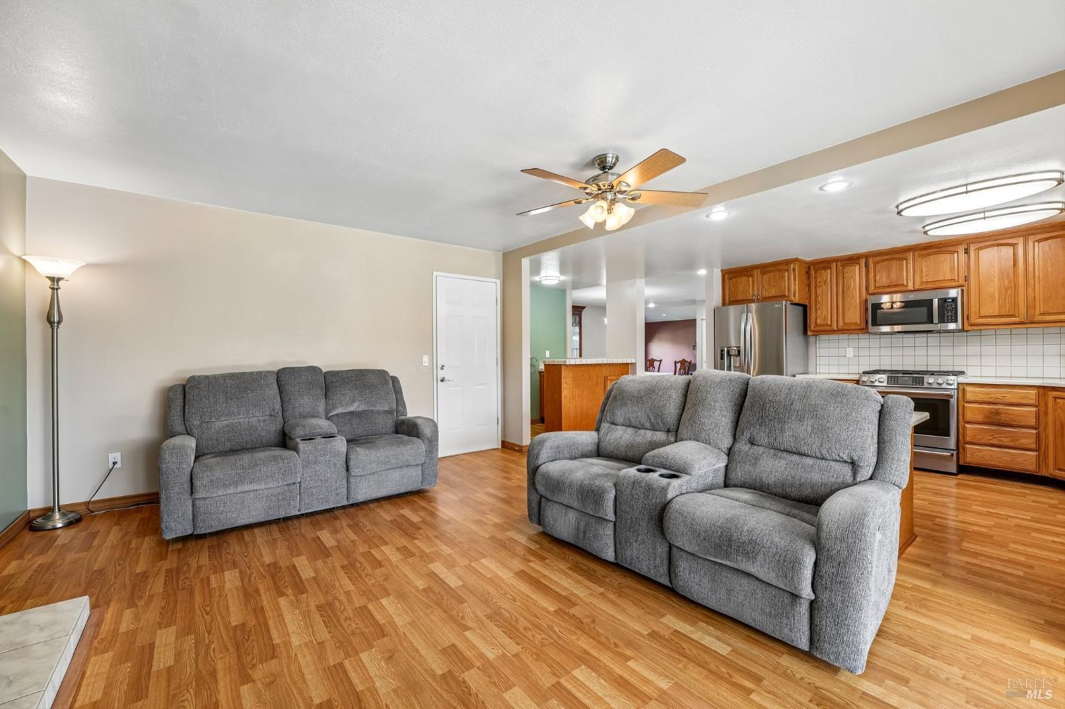 5346 Daniel Drive Rohnert Park CA 94928