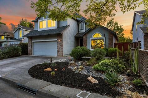 223 Wikiup Meadows Drive Santa Rosa CA 95403