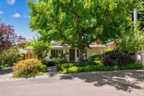 333 Orangewood Drive Healdsburg CA 95448