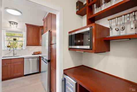 333 Orangewood Drive Healdsburg CA 95448