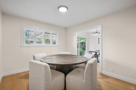 333 Orangewood Drive Healdsburg CA 95448