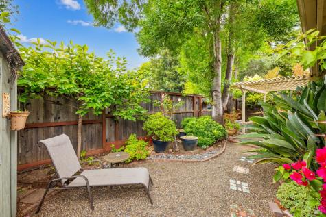 333 Orangewood Drive Healdsburg CA 95448