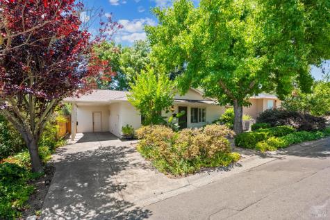 333 Orangewood Drive Healdsburg CA 95448