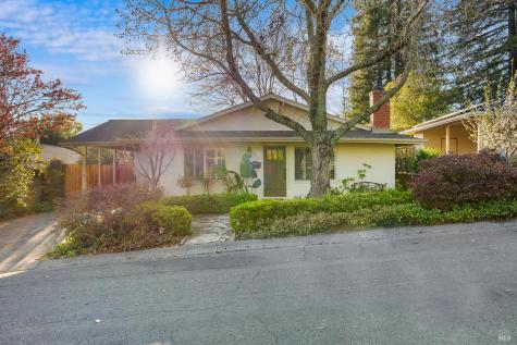 333 Orangewood Drive Healdsburg CA 95448