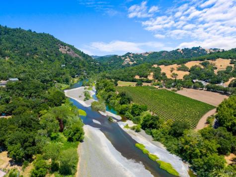 333 Orangewood Drive Healdsburg CA 95448