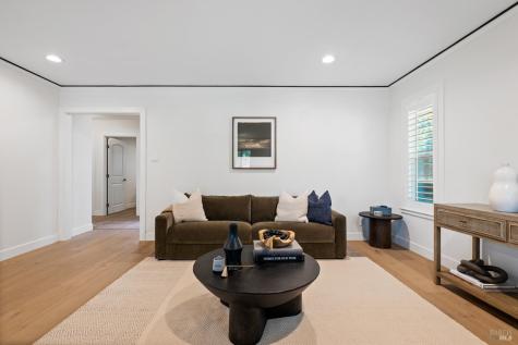 333 Orangewood Drive Healdsburg CA 95448