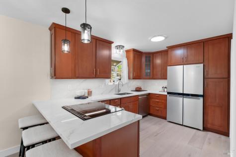 333 Orangewood Drive Healdsburg CA 95448