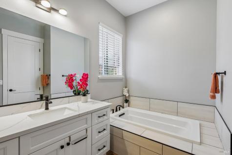 3746 Sawgrass Place Santa Rosa CA 95403