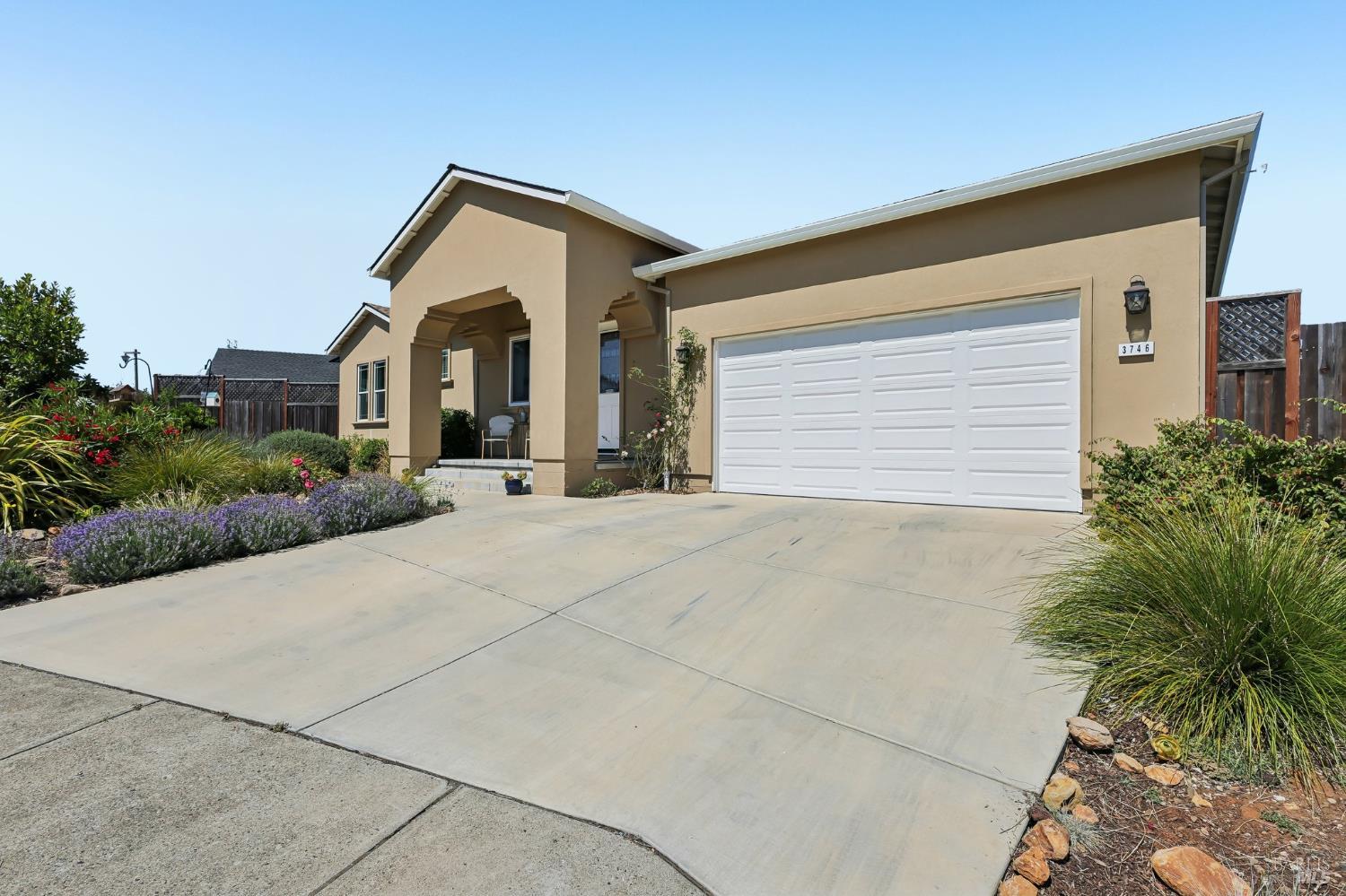 3746 Sawgrass Place Santa Rosa CA 95403