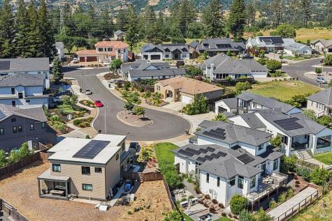3746 Sawgrass Place Santa Rosa CA 95403