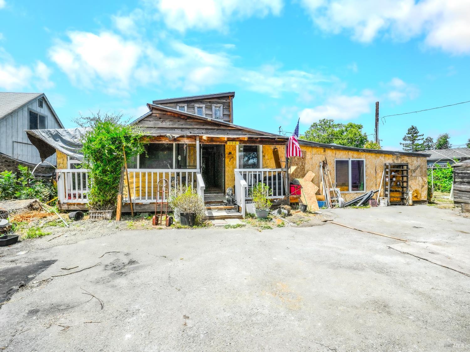 1129 Fresno Avenue Santa Rosa CA 95407