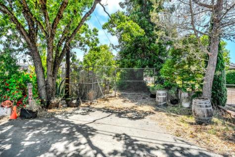 1129 Fresno Avenue Santa Rosa CA 95407