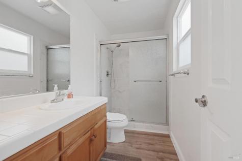 111 Philip Drive Healdsburg CA 95448