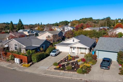 111 Philip Drive Healdsburg CA 95448