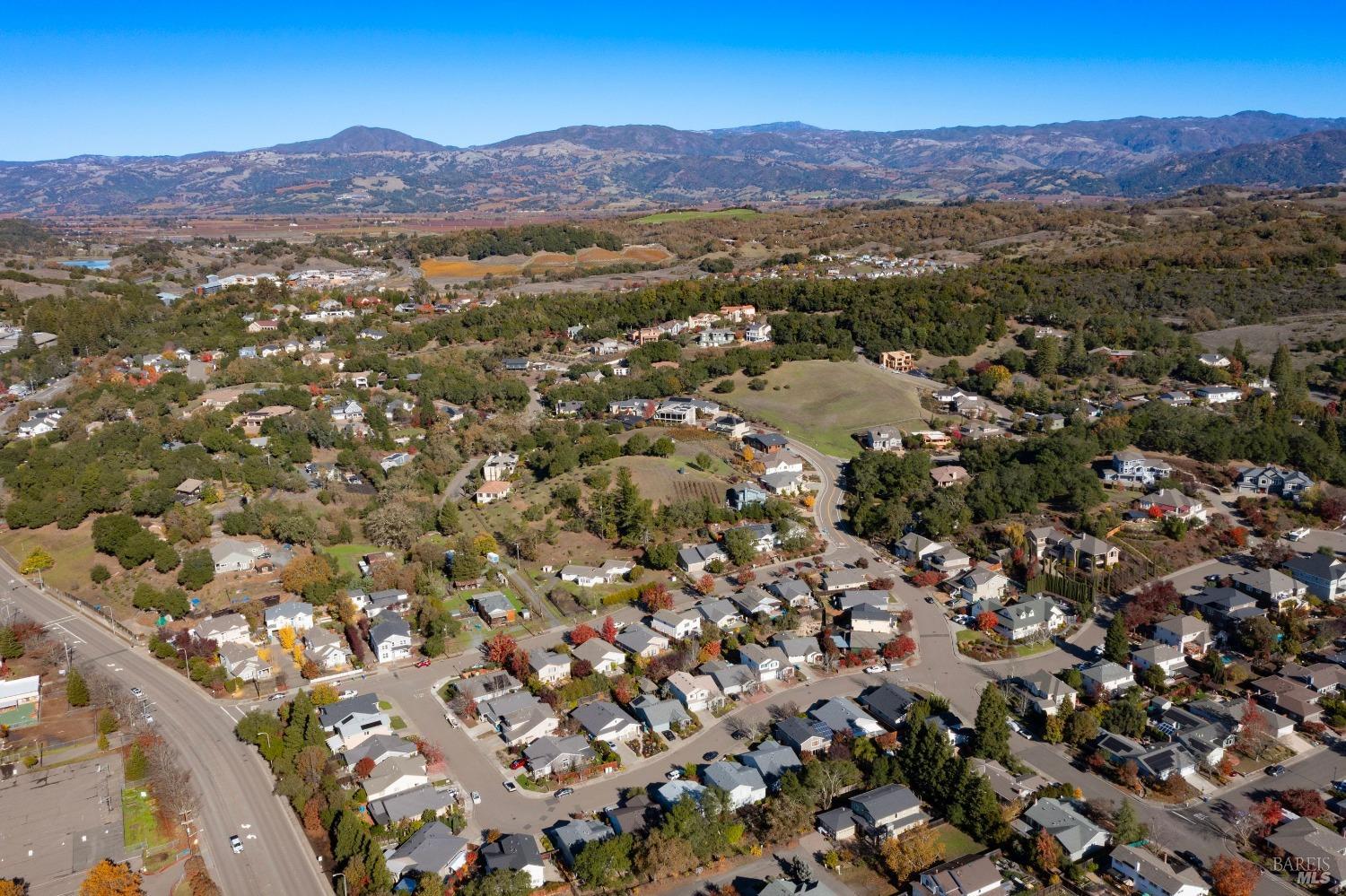 111 Philip Drive Healdsburg CA 95448
