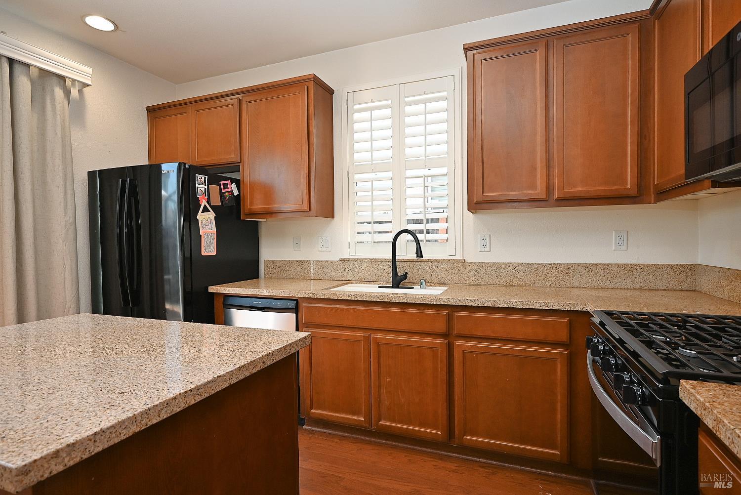 1174 Tocia Avenue Vacaville CA 95687