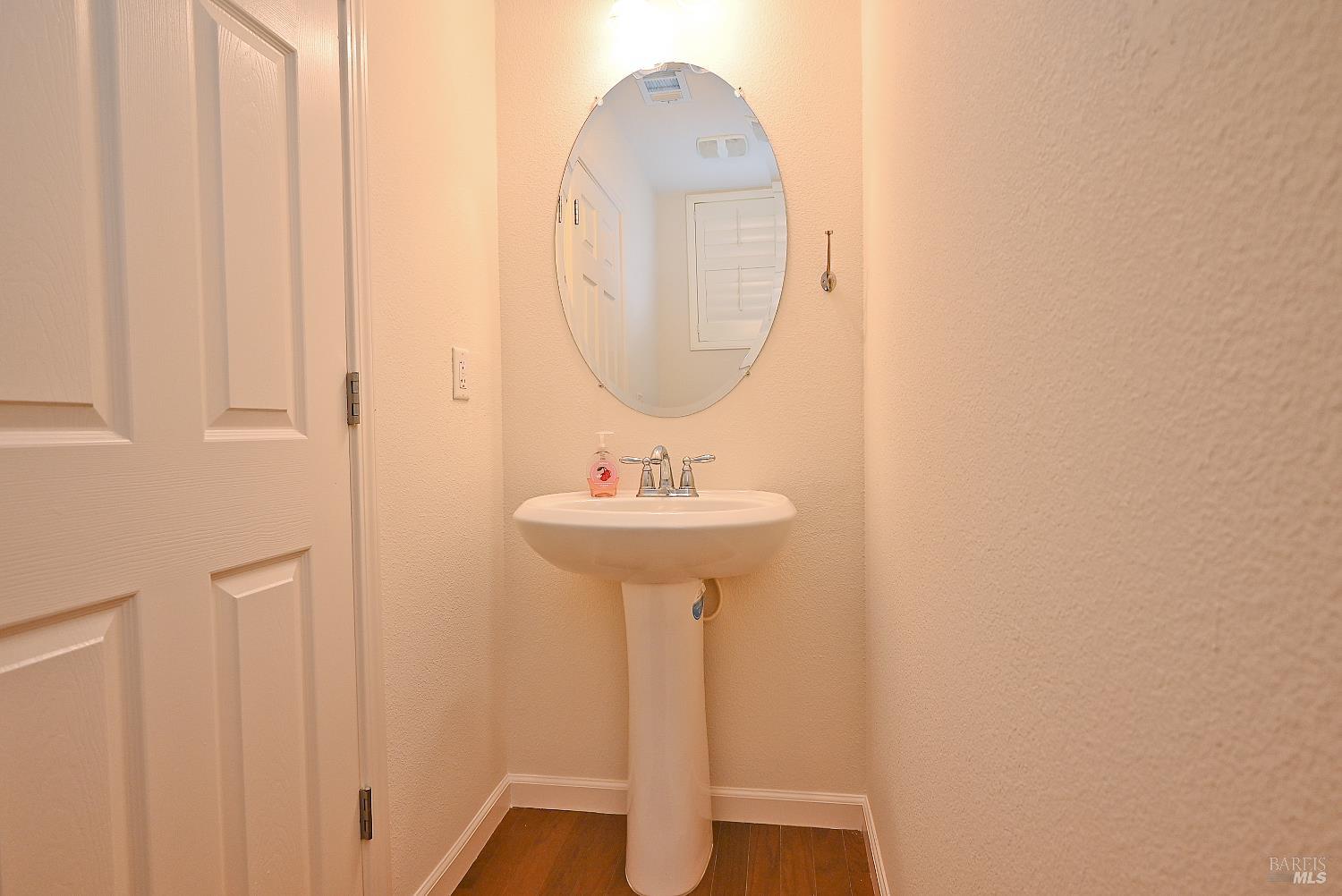 1174 Tocia Avenue Vacaville CA 95687