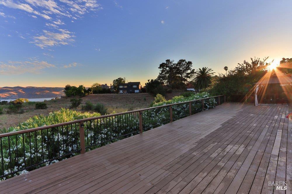 406 Larkin Drive Benicia CA 94510