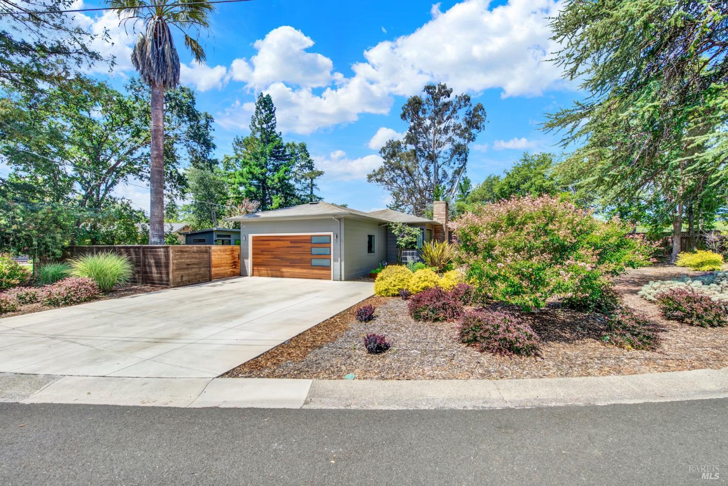 3 Rosemont Circle Napa CA 94558