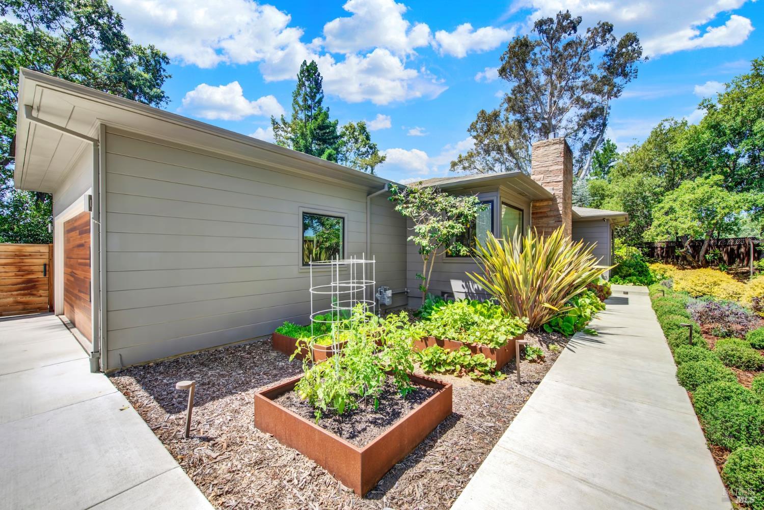 3 Rosemont Circle Napa CA 94558
