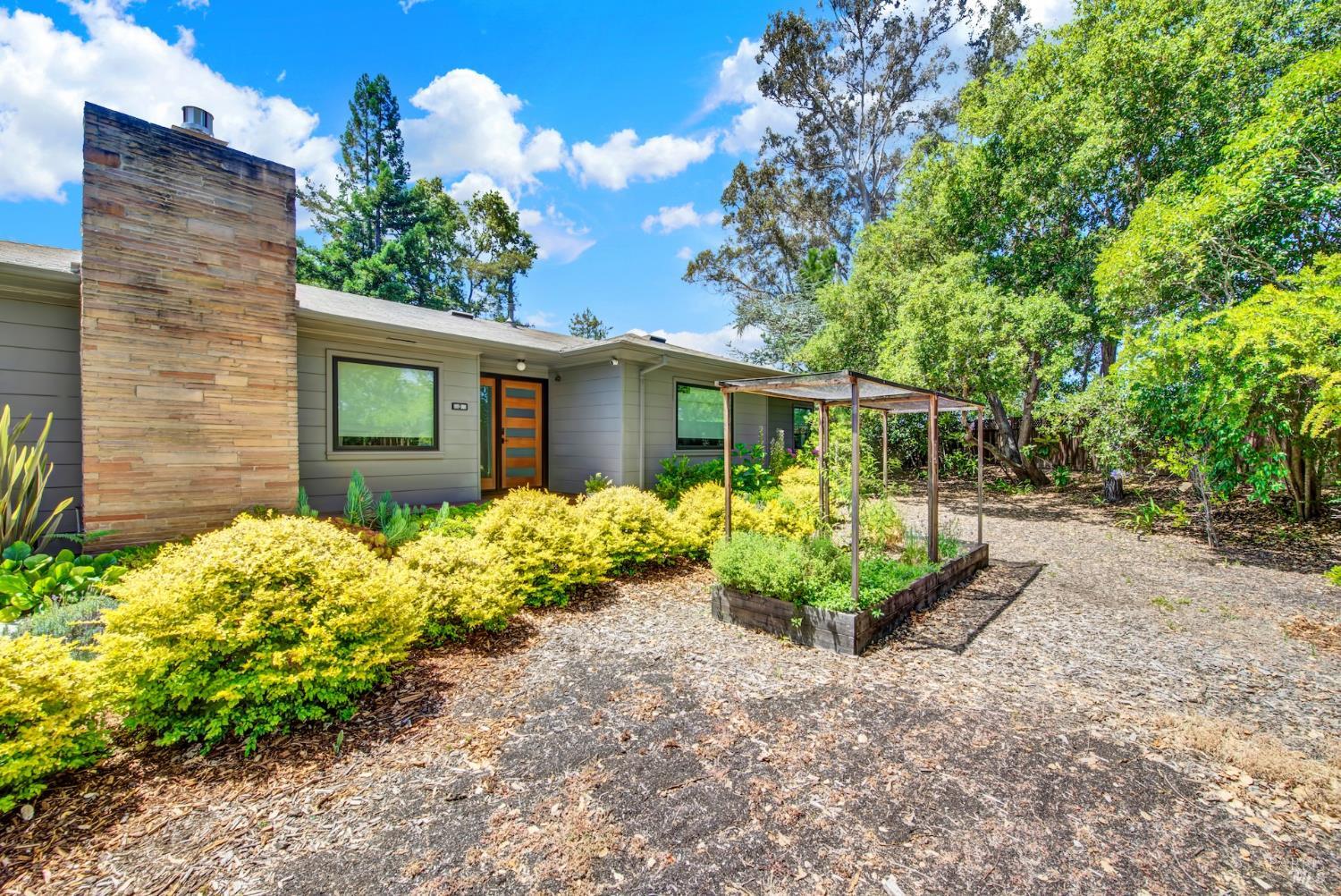 3 Rosemont Circle Napa CA 94558