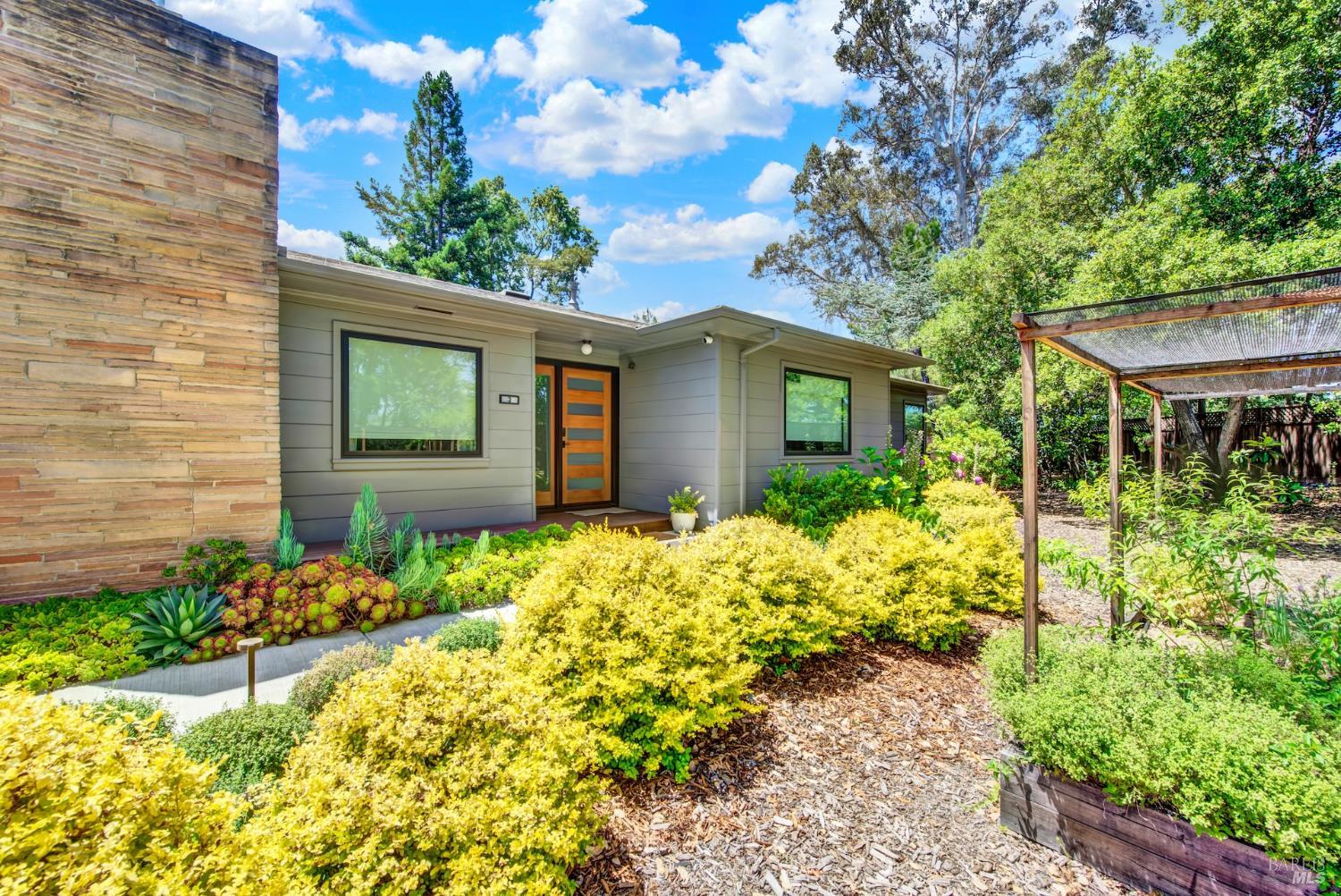 3 Rosemont Circle Napa CA 94558