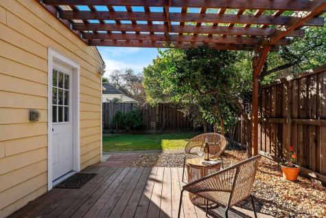 201 Triplett Drive Cloverdale CA 95425