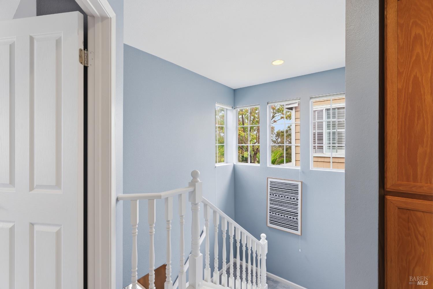 1189 Brighton View Circle Petaluma CA 94952