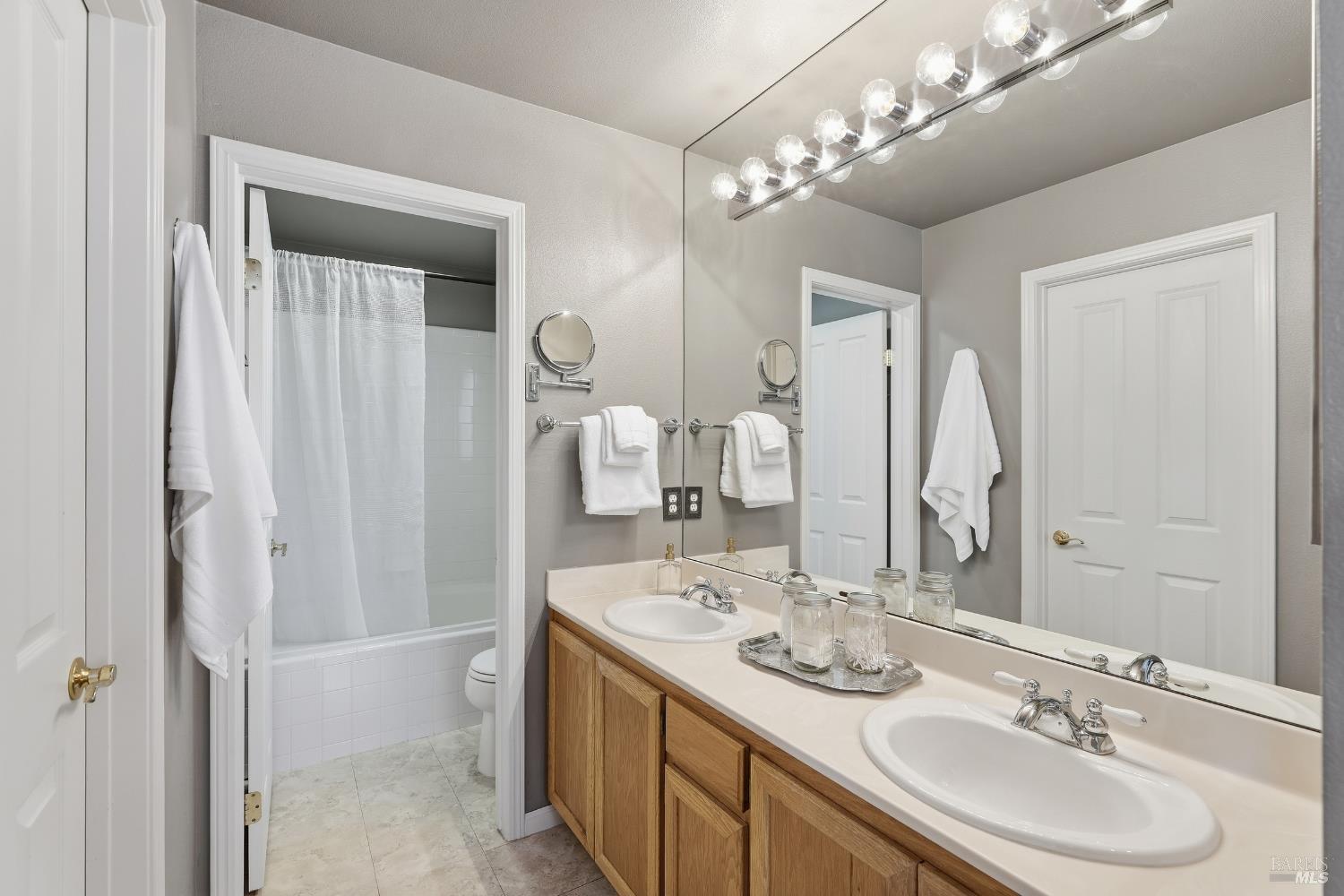 1189 Brighton View Circle Petaluma CA 94952