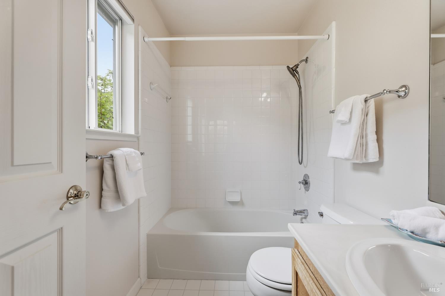1189 Brighton View Circle Petaluma CA 94952