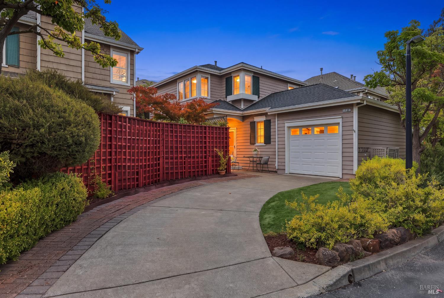 1189 Brighton View Circle Petaluma CA 94952
